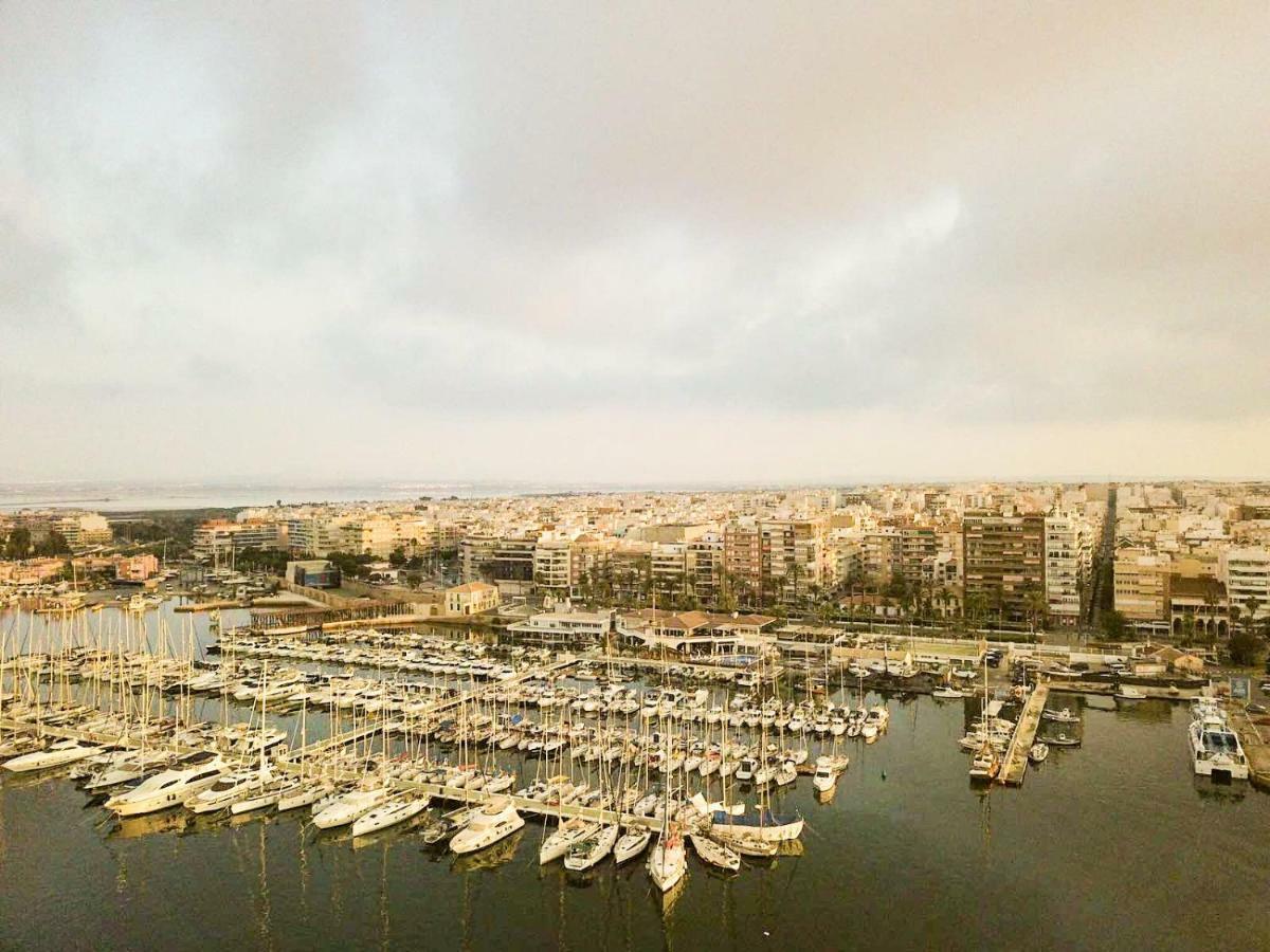 Sunshine Apartment Torrevieja Esterno foto